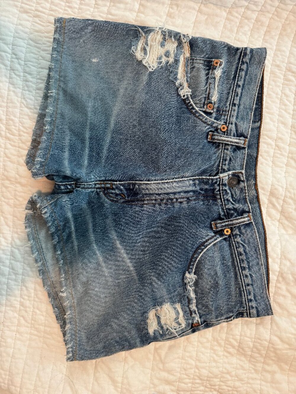 LEVIS Perfect Jean Shorts - Est Size 8